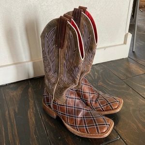 Macie Bean Women's 6.5 M Square Toe Cowboy Boots